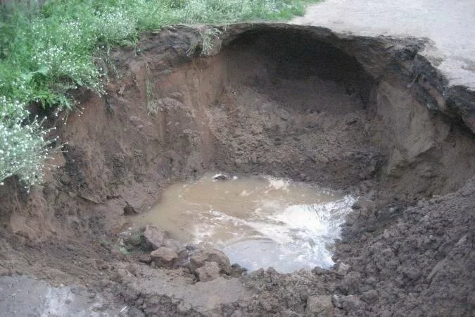 Почти 4 тысячи жителей Камбарки остались без холодной воды