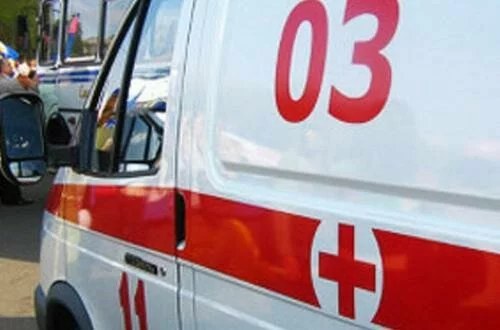 Двухлетний мальчик погиб, упав с балкона пятого этажа в Сарапуле